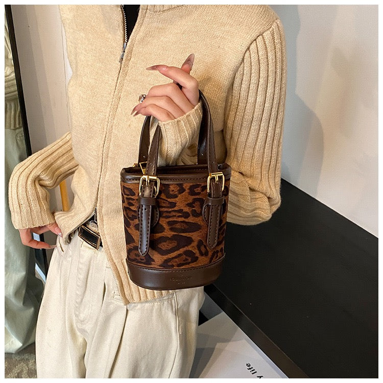Handbag Size S